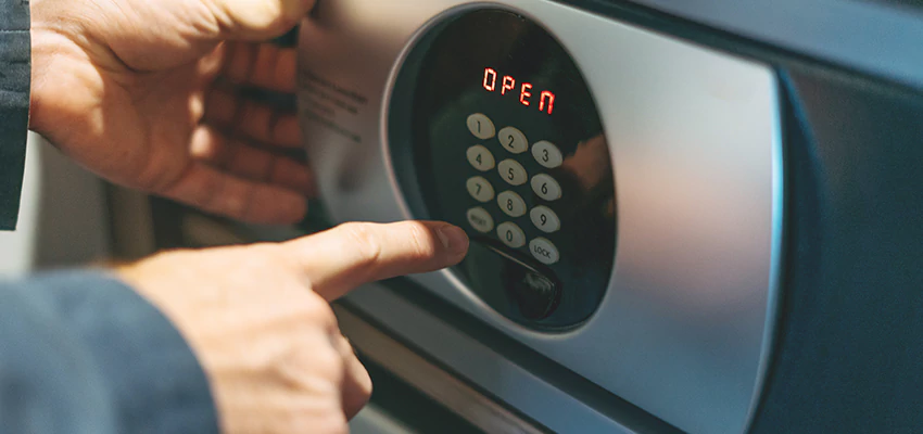 Cash Safe Openers in Daly City, California