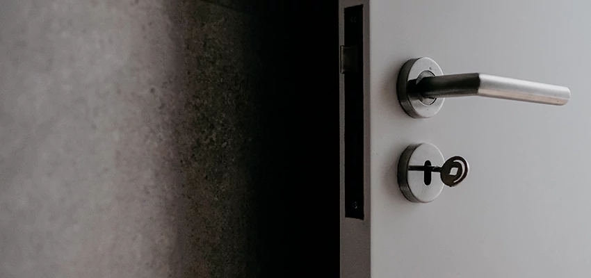 Front Door Handle Repair And Installation in Daly City, CA